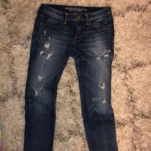 American eagle dark wash ripped jeans
